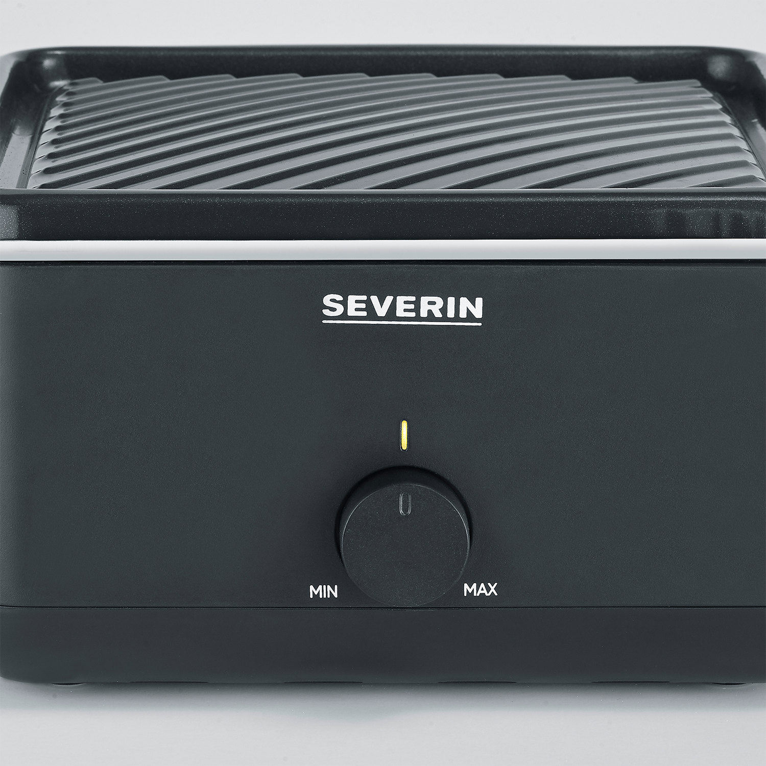 severin-raclette-und-fondue-pg-2360-black-line-lite-mini-raclette-grill-5